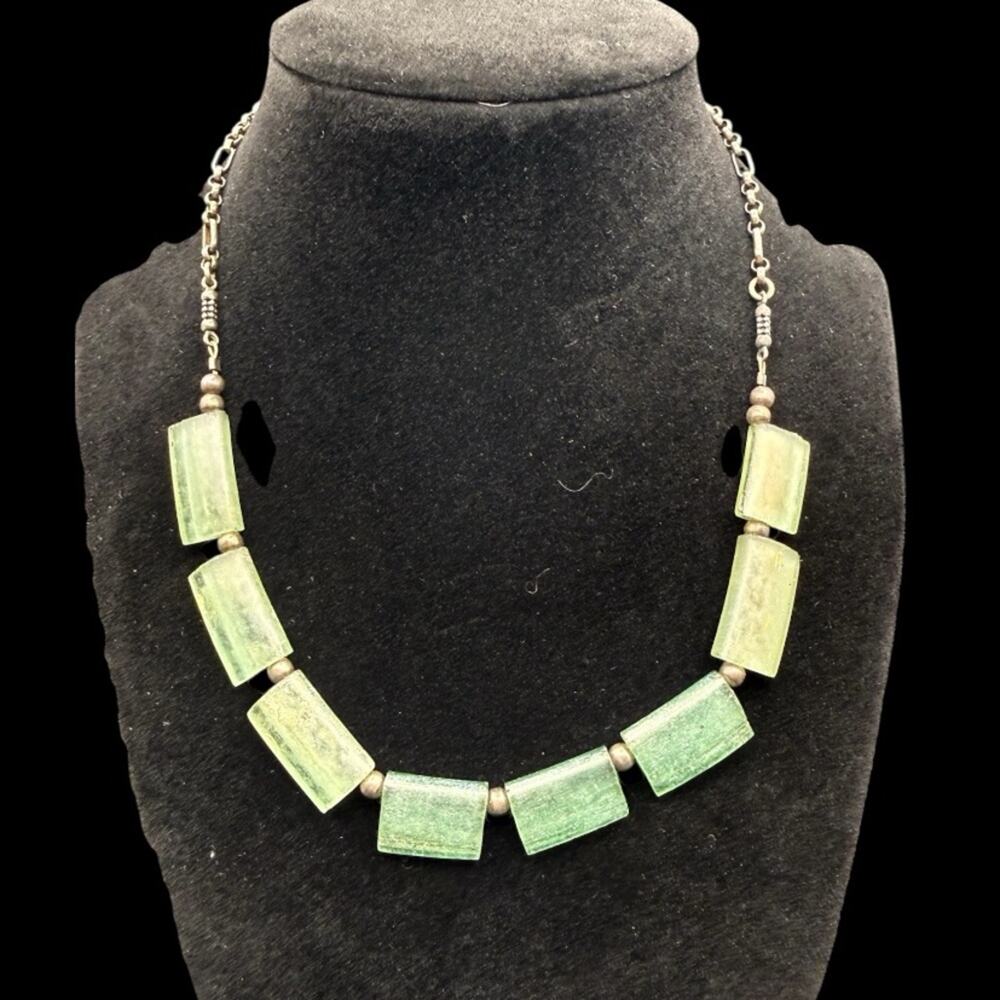 Vintage 1960s Style Green Glass Necklace
